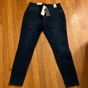 NWT | Judy Blue Mid Rise Skinny Fit Therma Denim Jeans | Size 9/29
